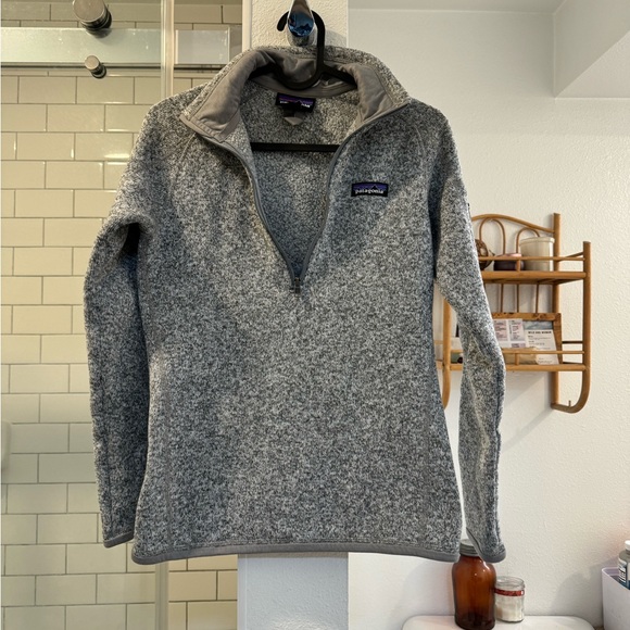 Gray Patagonia Woman’s Quaterzip - Picture 1 of 4